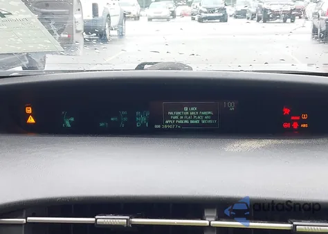 2011 Toyota Prius Three из США, поврежденный, VIN JTDKN3DU3B0310199